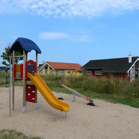 Baltische Familienurlaub Fuer 10 Personen بيت للعطل *